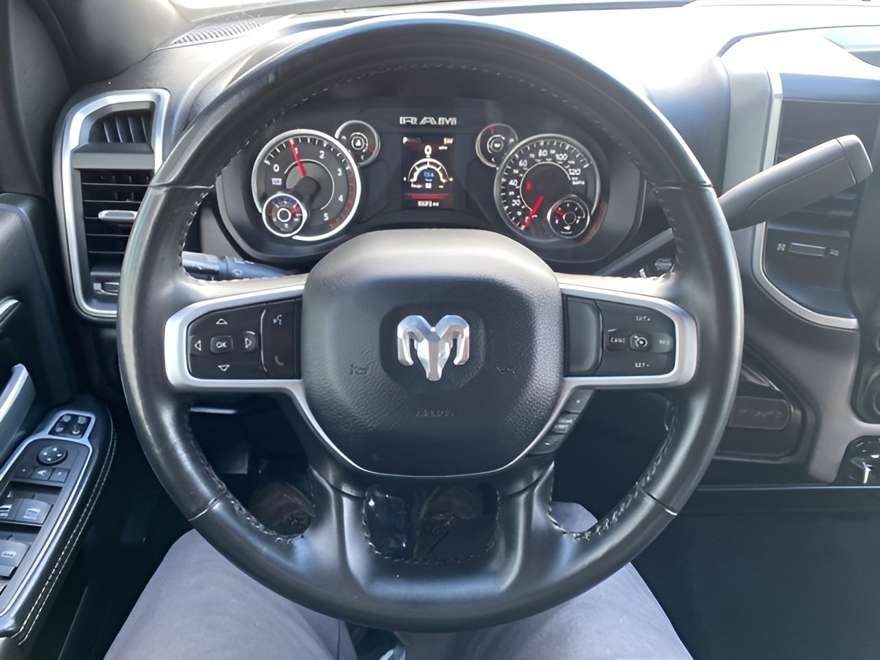 Used 2024 RAM 3500 Big Horn image 11