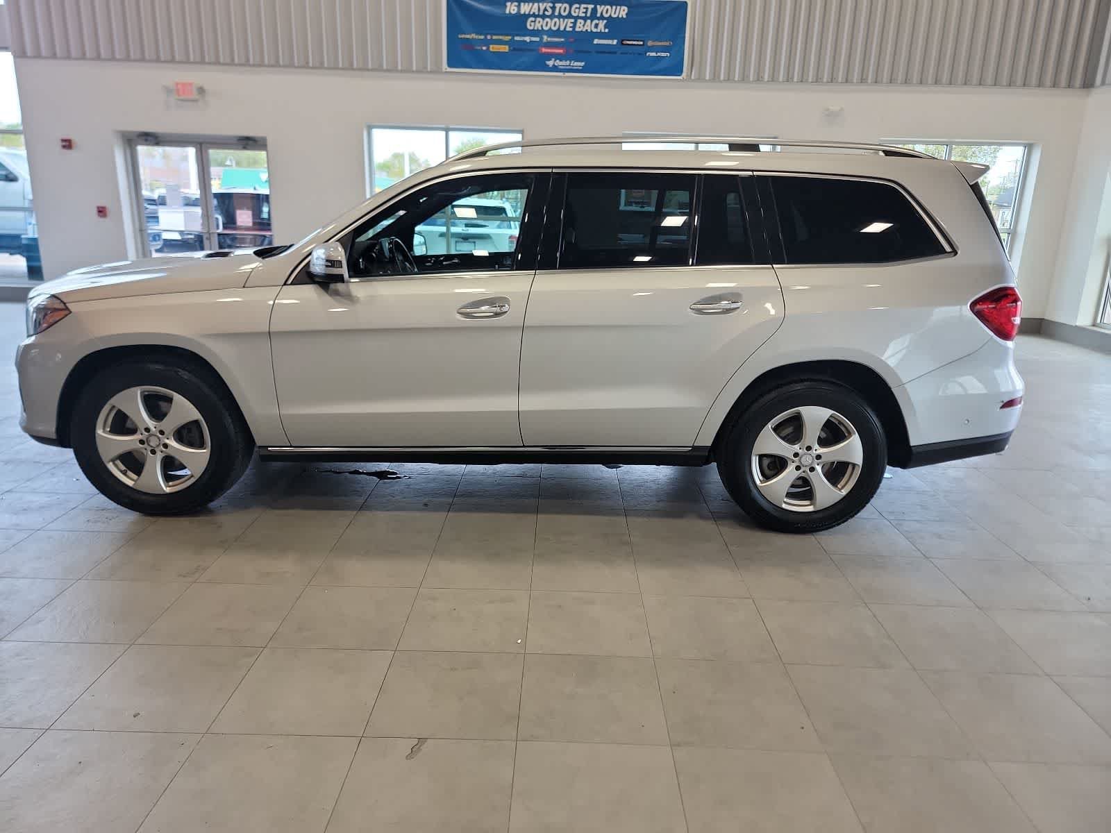 Used 2017 Mercedes-Benz GLS 450 4MATIC image 12