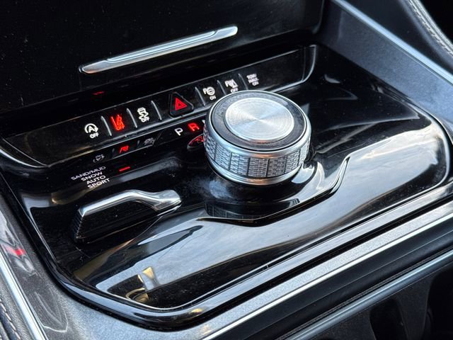 Used 2024 Jeep Wagoneer L 4WD w/ Convenience Group I image 27