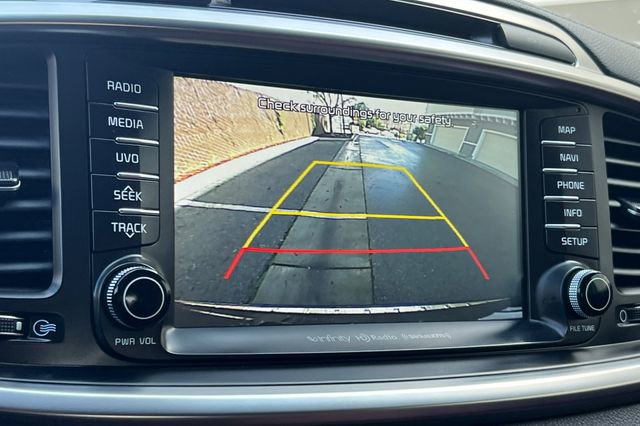 Used 2018 Kia Sorento SX image 24