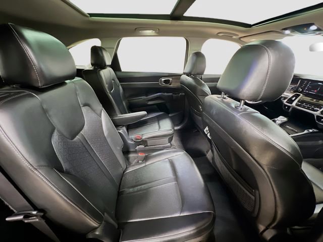 Certified 2022 Kia Sorento EX w/ Panoramic Sunroof Package image 29