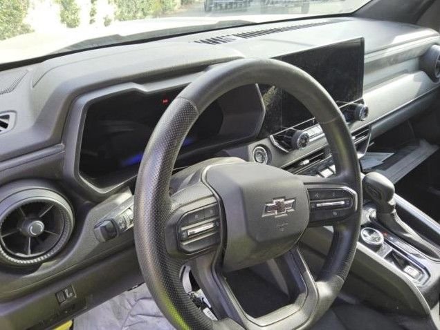 Used 2023 Chevrolet Colorado Trail Boss w/ Advanced Trailering Package image 6