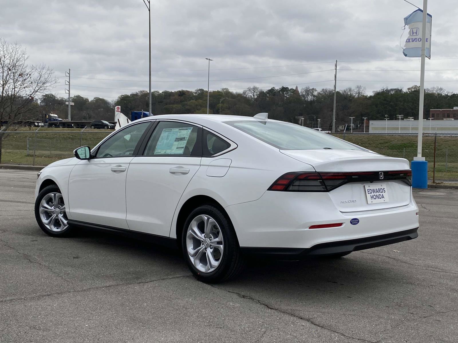 New 2025 Honda Accord LX image 5