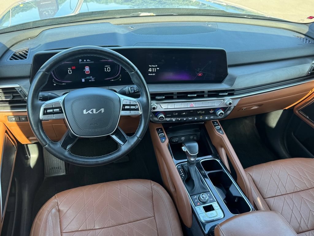 Used 2024 Kia Telluride AWD image 11