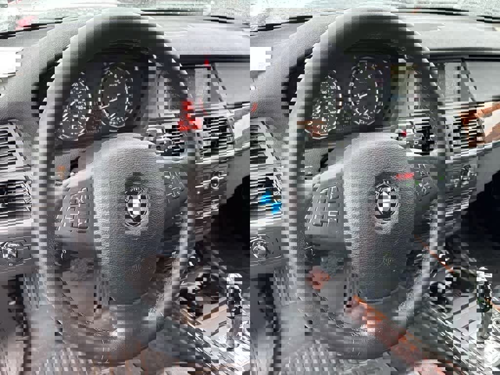 Used 2012 BMW X5 xDrive35i image 11