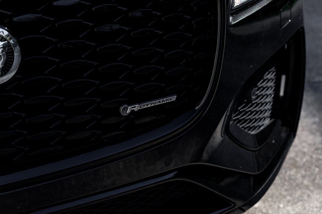 Used 2025 Jaguar F-PACE R-Dynamic S image 10
