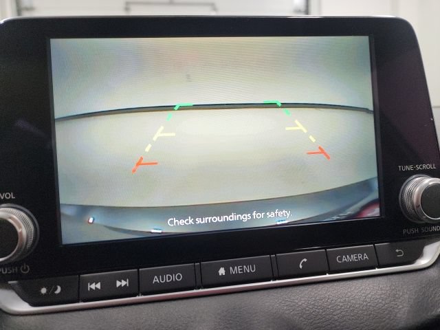 Used 2023 Nissan Sentra SV FWD image 3