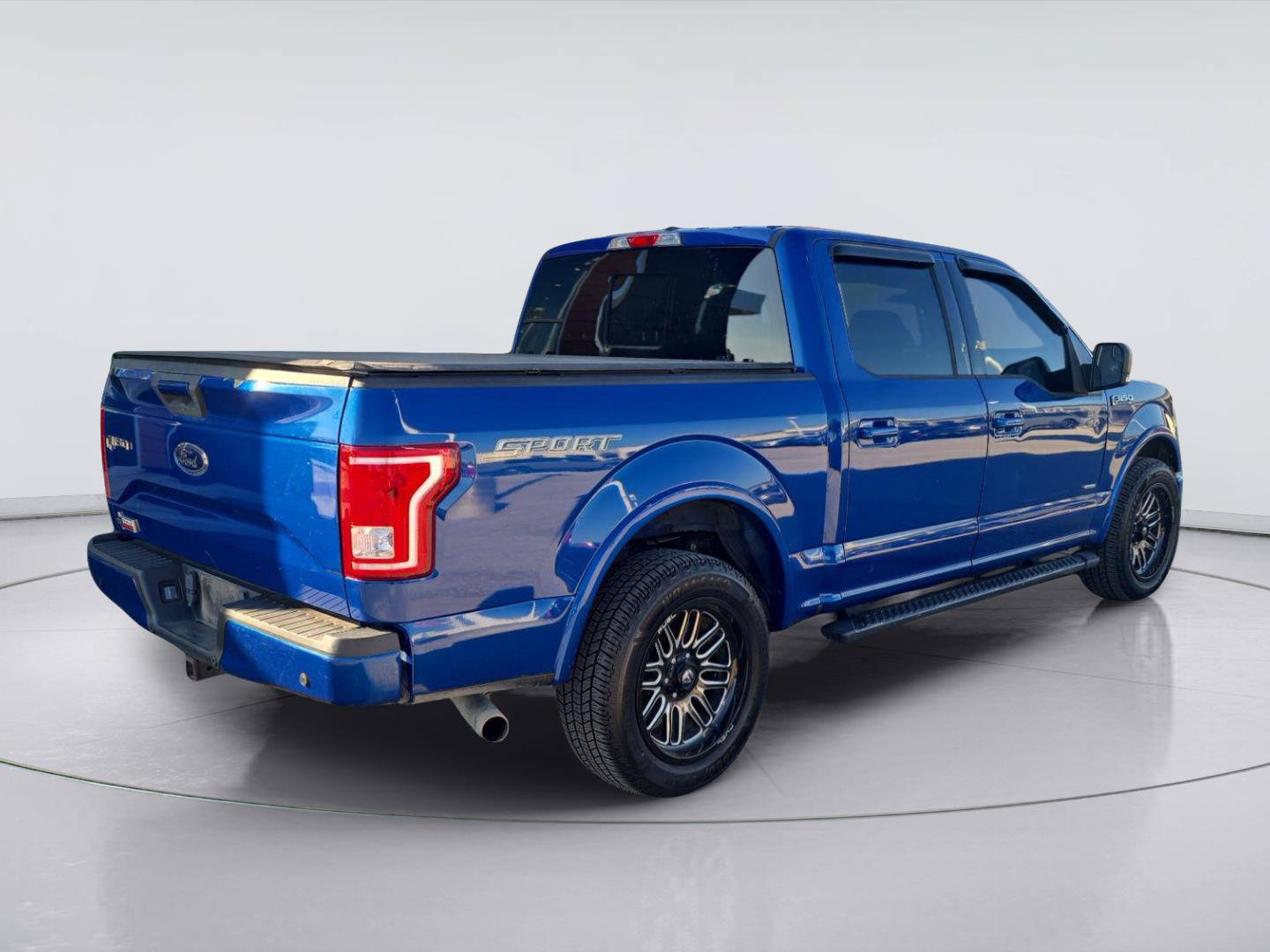 Used 2017 Ford F150 XLT w/ Equipment Group 302A Luxury RWD image 6