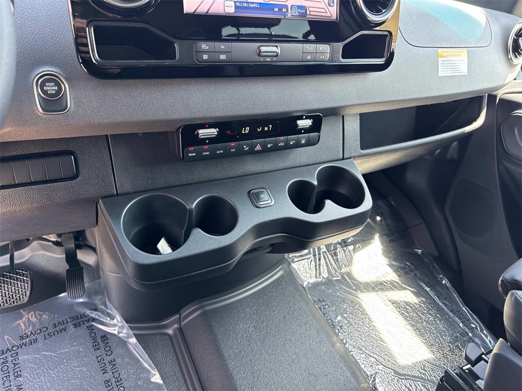 New 2025 Mercedes-Benz Sprinter 2500 image 33