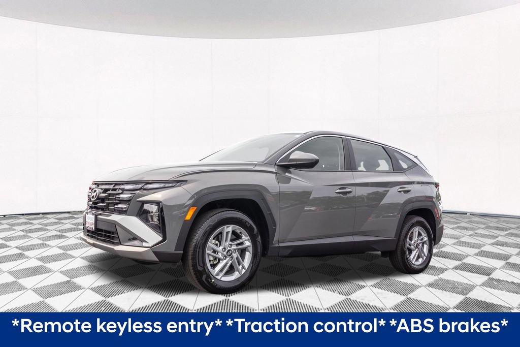 Used 2025 Hyundai Tucson SE AWD/4WD image 6