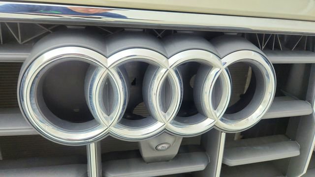 Used 2023 Audi Q8 Premium Plus w/ Premium Plus Package AWD/4WD image 16