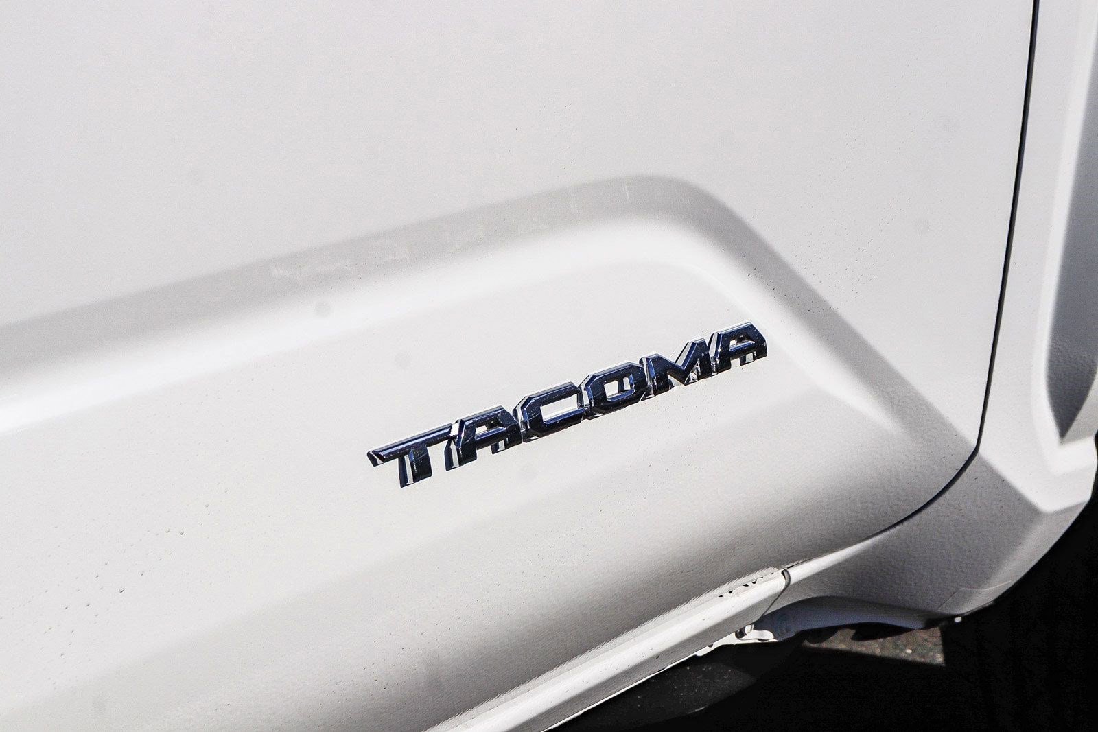 Used 2026 Toyota Tacoma SR5 AWD/4WD image 8