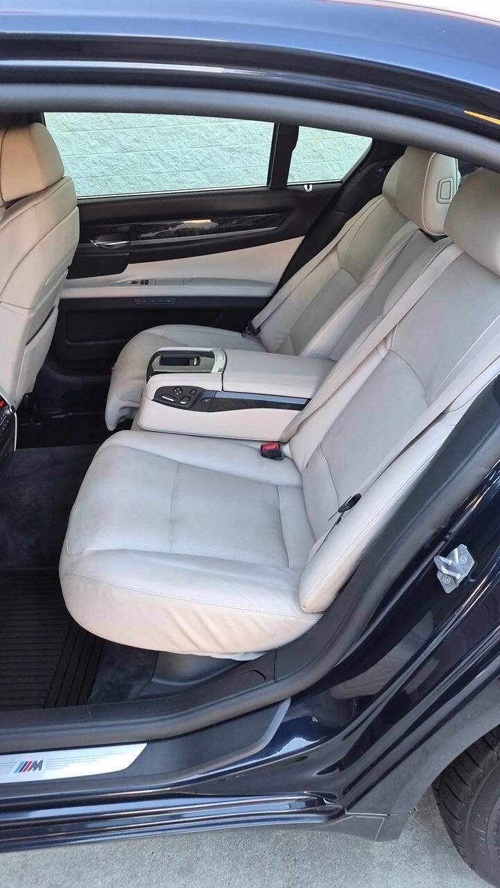 Used 2011 BMW 750Li xDrive AWD/4WD image 49