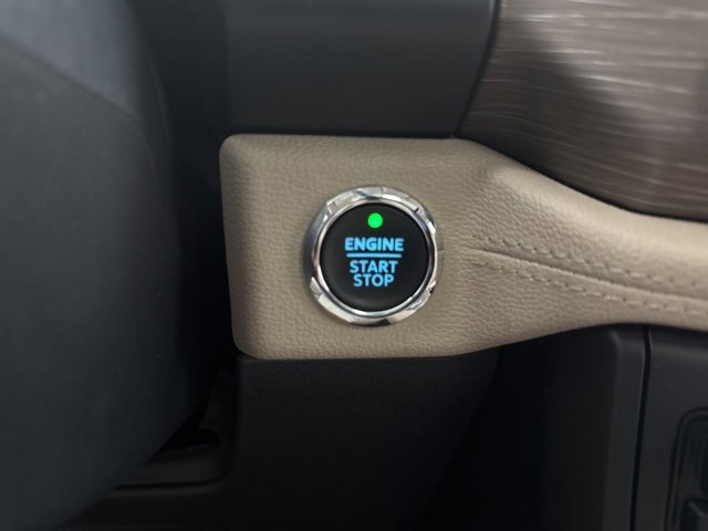 Used 2023 Ford Expedition Max Limited image 15