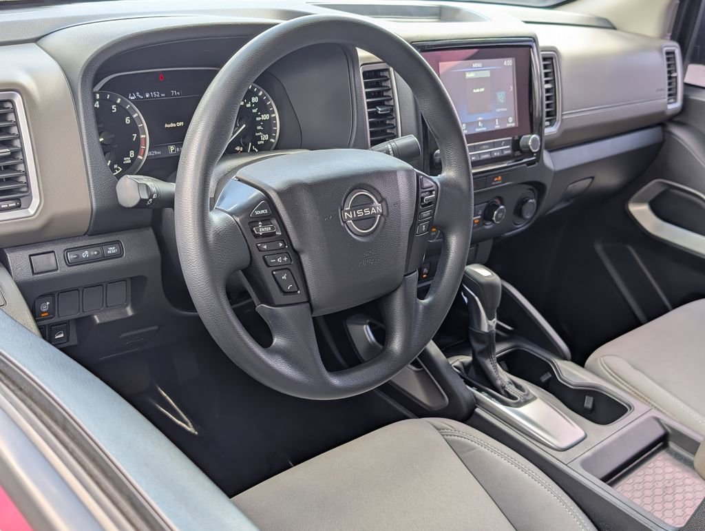 Used 2023 Nissan Frontier SV w/ Technology Package image 5