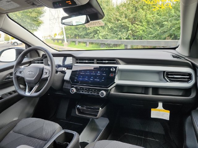 New 2027 Chevrolet Bolt LT w/ Comfort Package FWD image 19