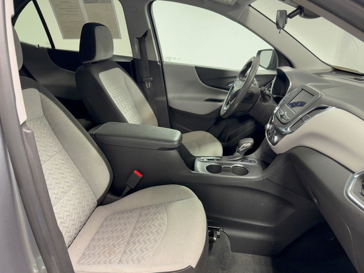 Used 2023 Chevrolet Equinox LS w/ LS Convenience Package AWD/4WD image 30