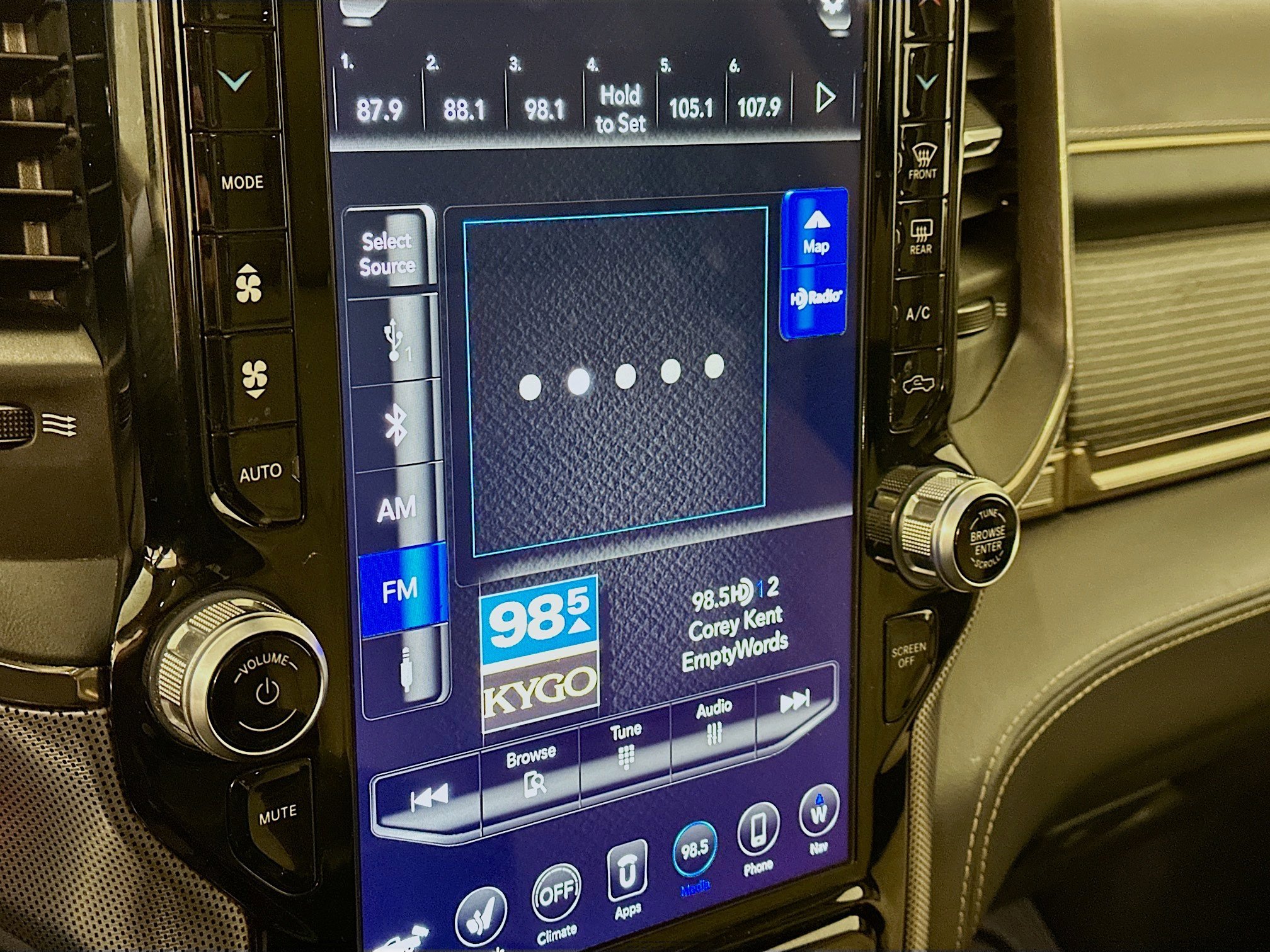 Used 2021 RAM 1500 Limited image 21