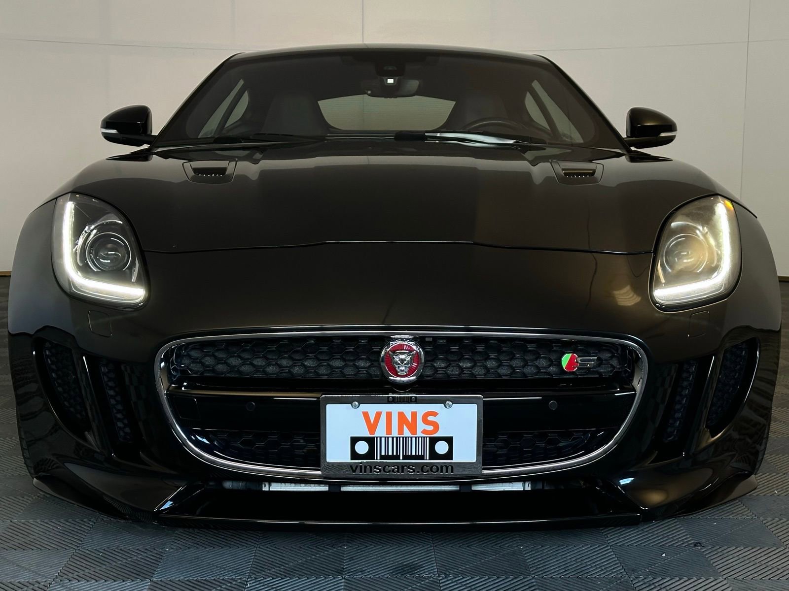 Used 2017 Jaguar F-TYPE S image 23