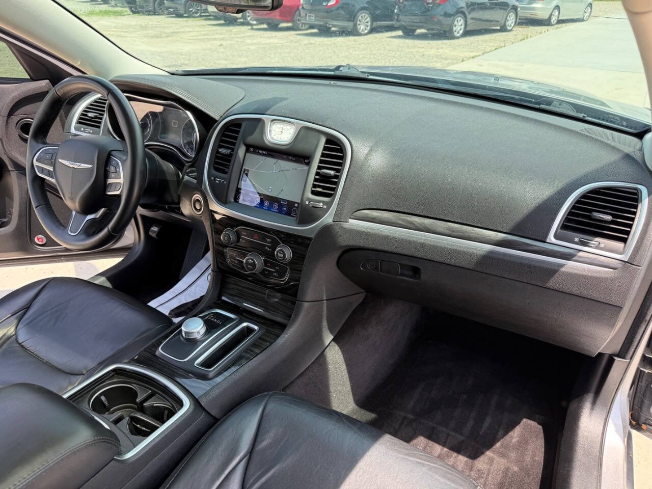 Used 2017 Chrysler 300 Limited w/ 300 Premium Group RWD image 28