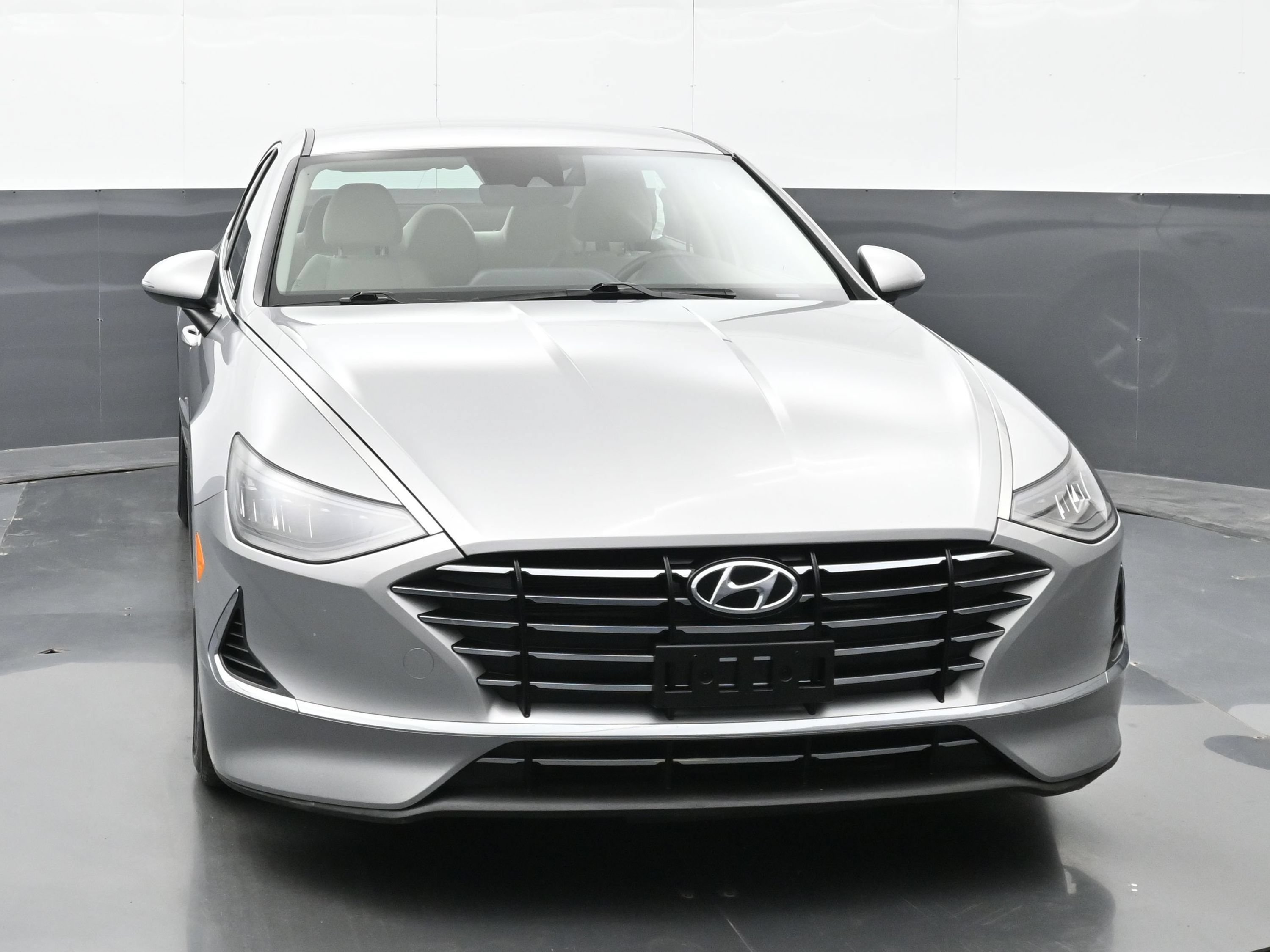 Certified 2023 Hyundai Sonata SE w/ Cargo Package FWD image 7