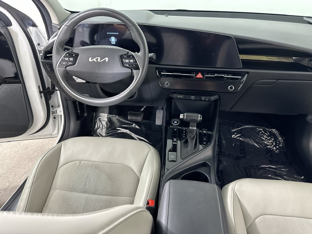 Used 2023 Kia Niro EX FWD image 19