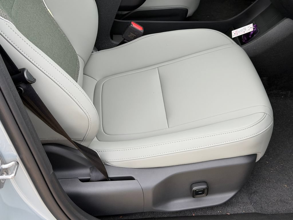 New 2026 Volvo EX30 Cross Country Ultra w/ Protection Package Premier AWD/4WD image 8