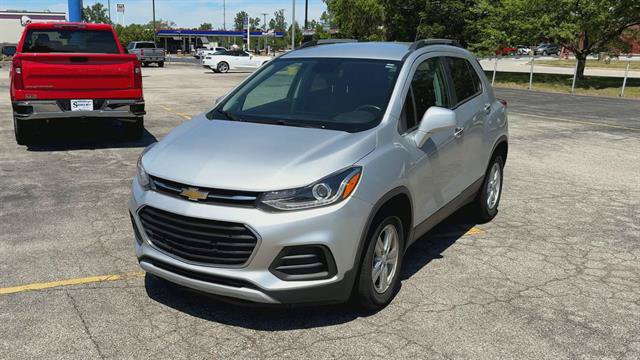 Used 2019 Chevrolet Trax LT w/ LT Convenience Package FWD image 4