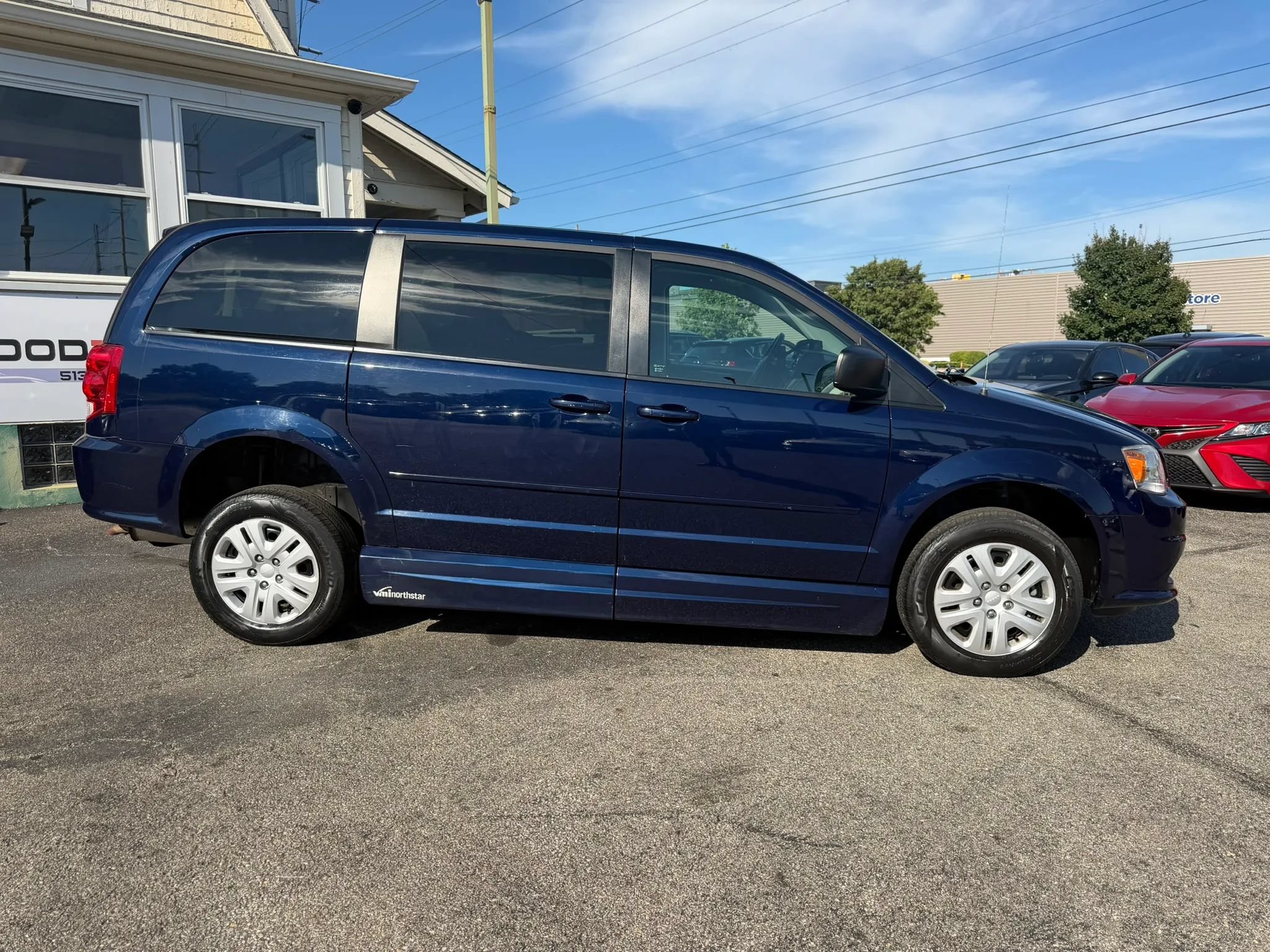 Used 2014 Dodge Grand Caravan SE w/ Quick Order Package 29E SE FWD image 6
