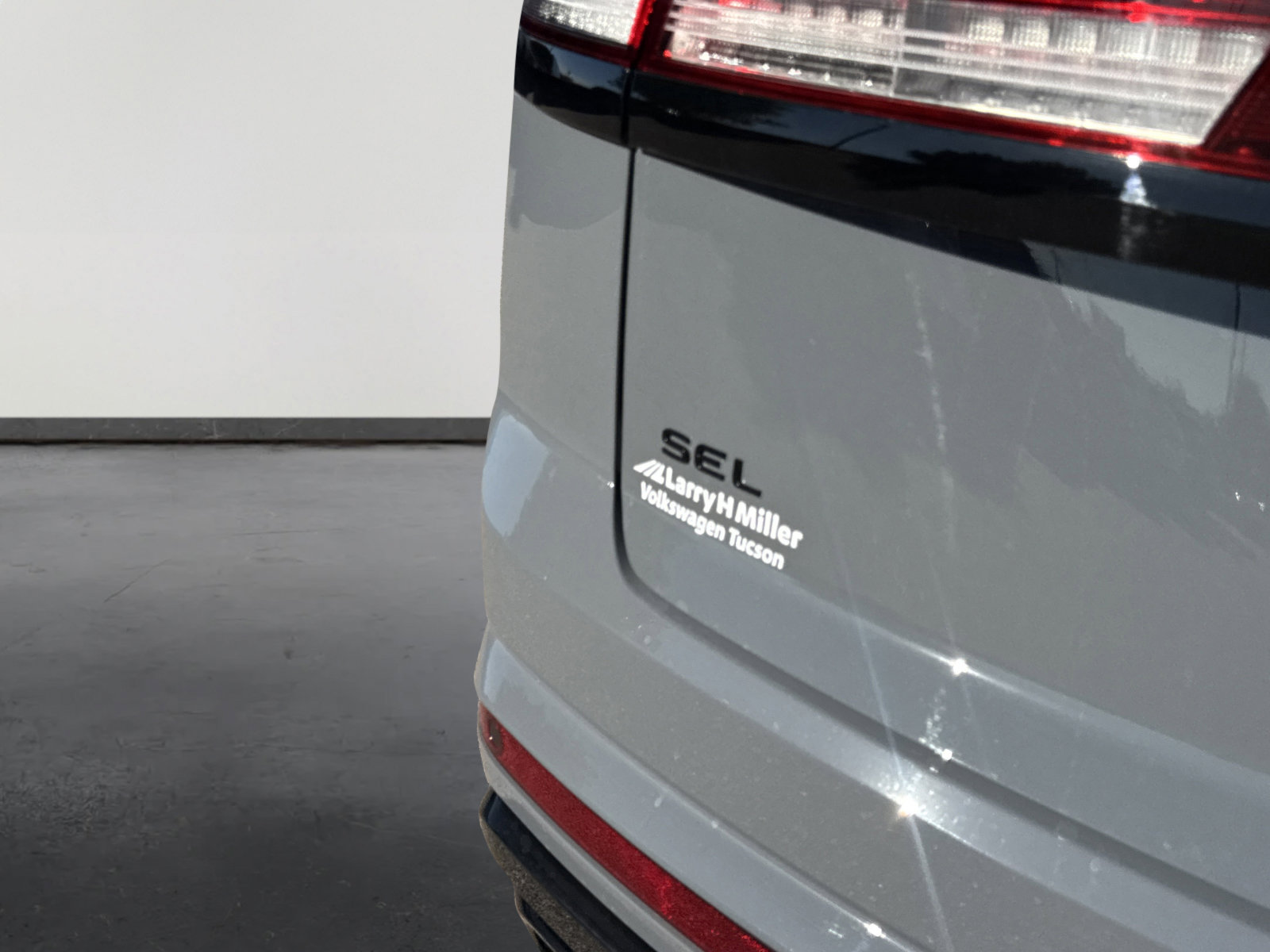 New 2026 Volkswagen Atlas Cross Sport SEL R-Line image 6