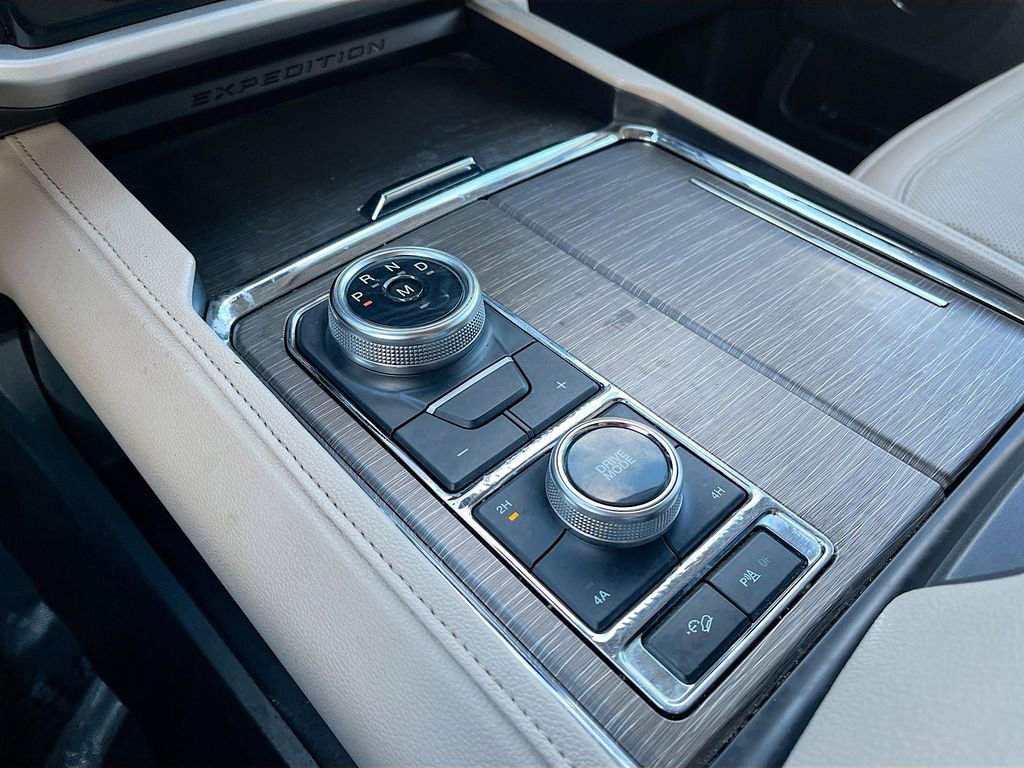 Used 2024 Ford Expedition Max Limited image 17