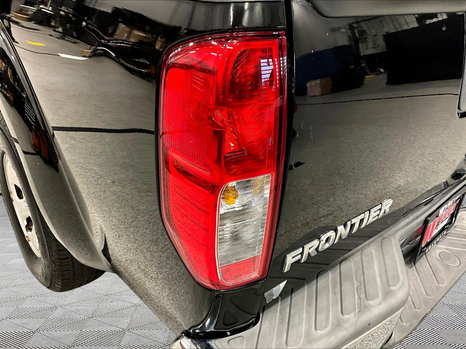 Used 2016 Nissan Frontier S RWD image 23