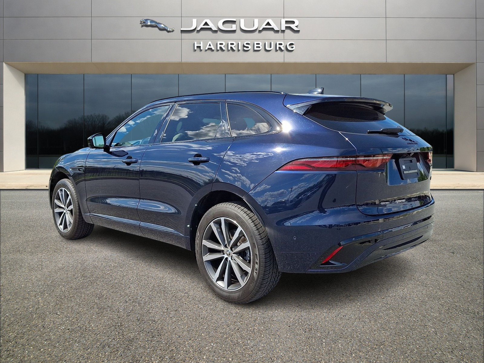 Used 2026 Jaguar F-PACE R-Dynamic S AWD/4WD image 2