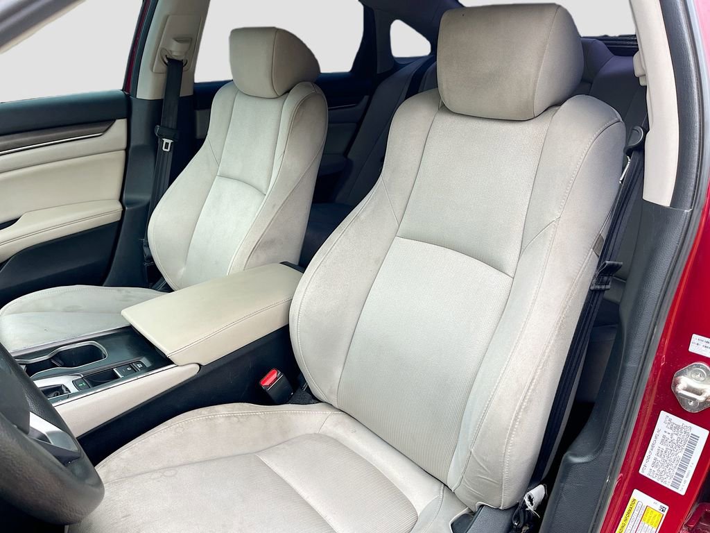Used 2019 Honda Accord LX image 18