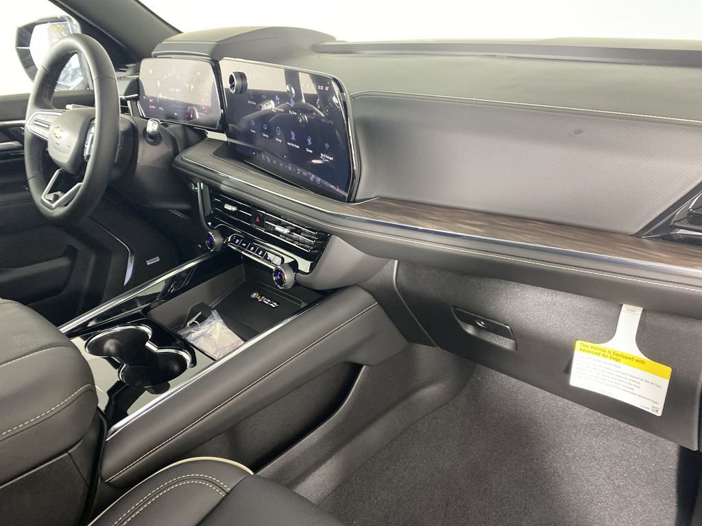 New 2026 Chevrolet Suburban Premier image 30