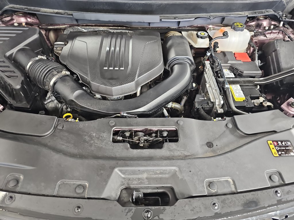 Certified 2024 Chevrolet Traverse RS w/ LPO, Floor Liner Package AWD/4WD image 38