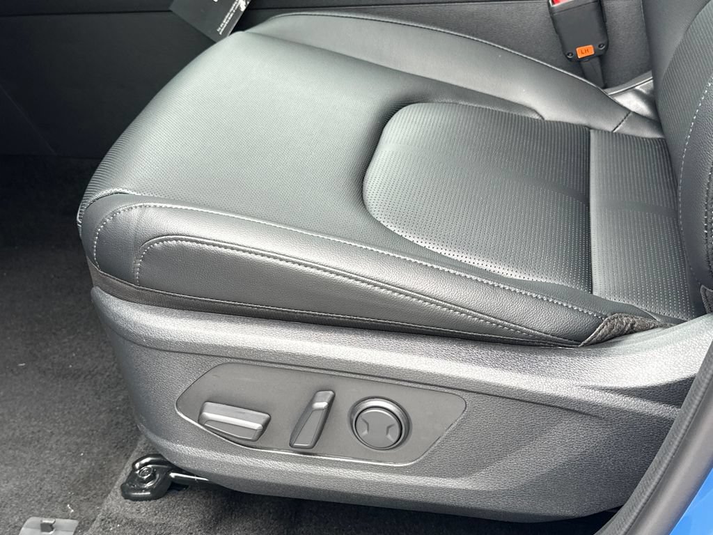 New 2026 Kia Sportage EX FWD image 21