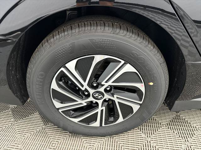 New 2026 Hyundai Sonata Blue FWD image 17