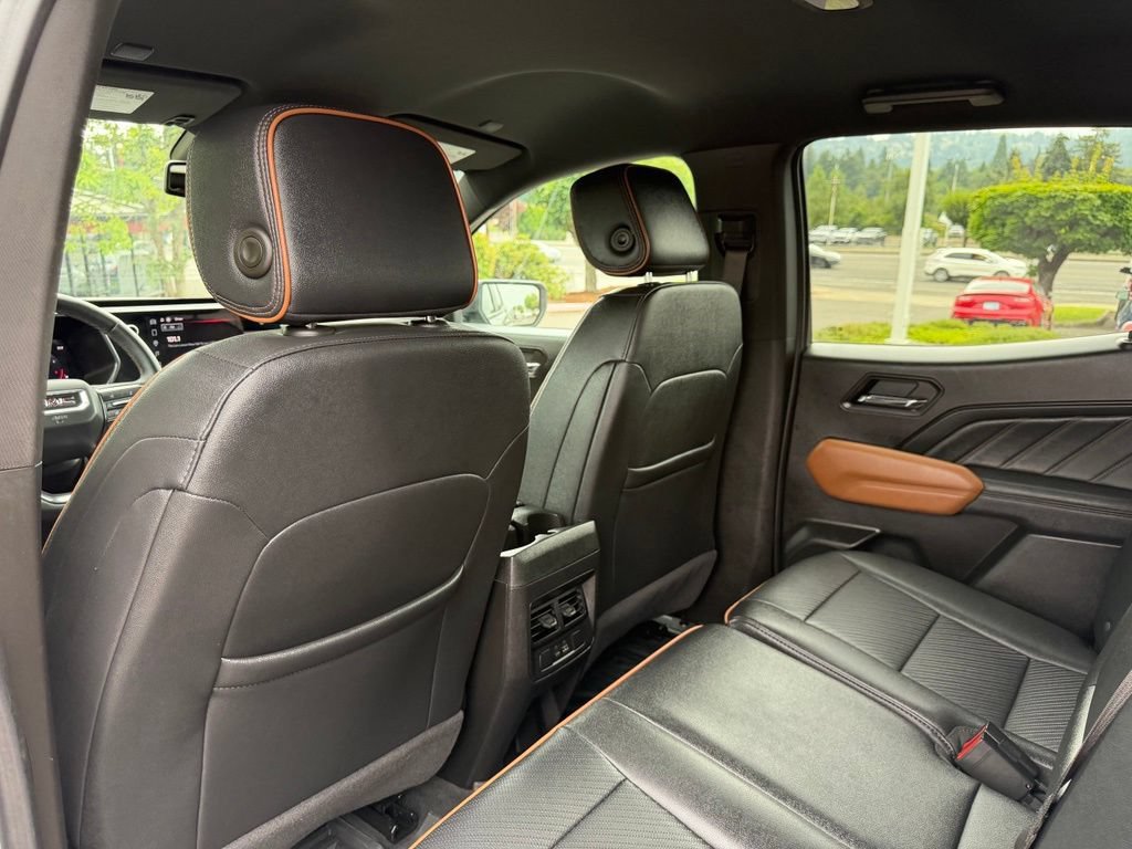 Used 2024 GMC Canyon AT4 w/ AT4 Premium Package AWD/4WD image 32