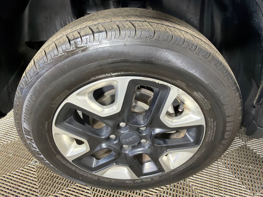 Used 2018 Jeep Compass Trailhawk w/ Leather Interior Group image 18