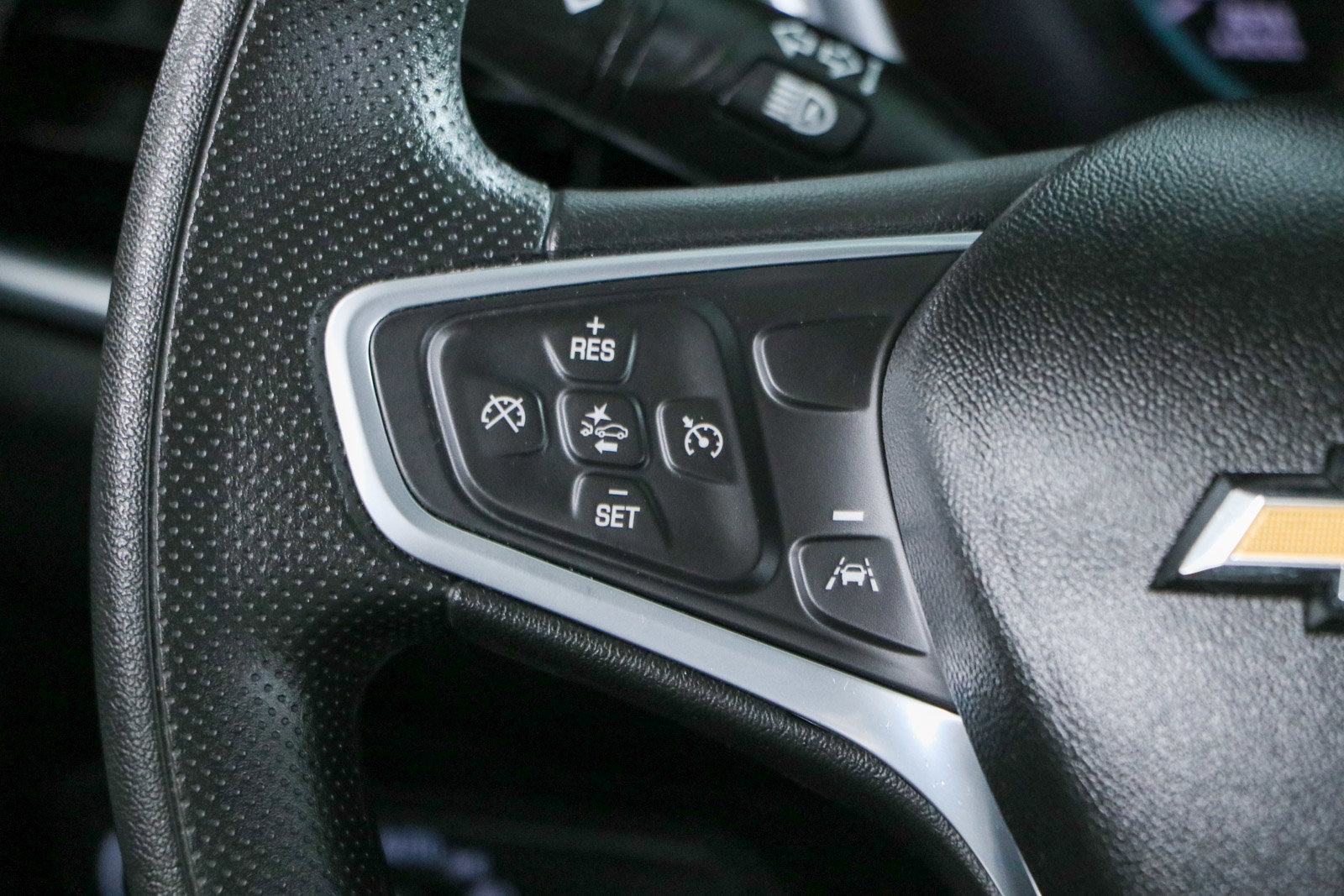 Used 2022 Chevrolet Equinox LS image 13