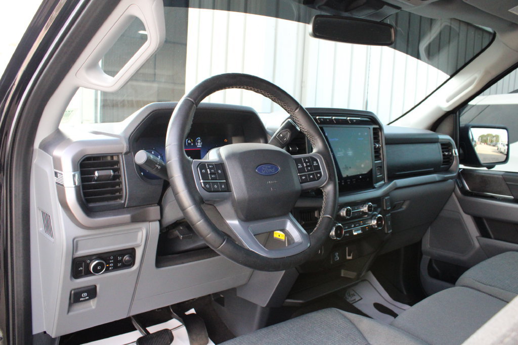 Used 2024 Ford F150 XLT AWD/4WD image 2