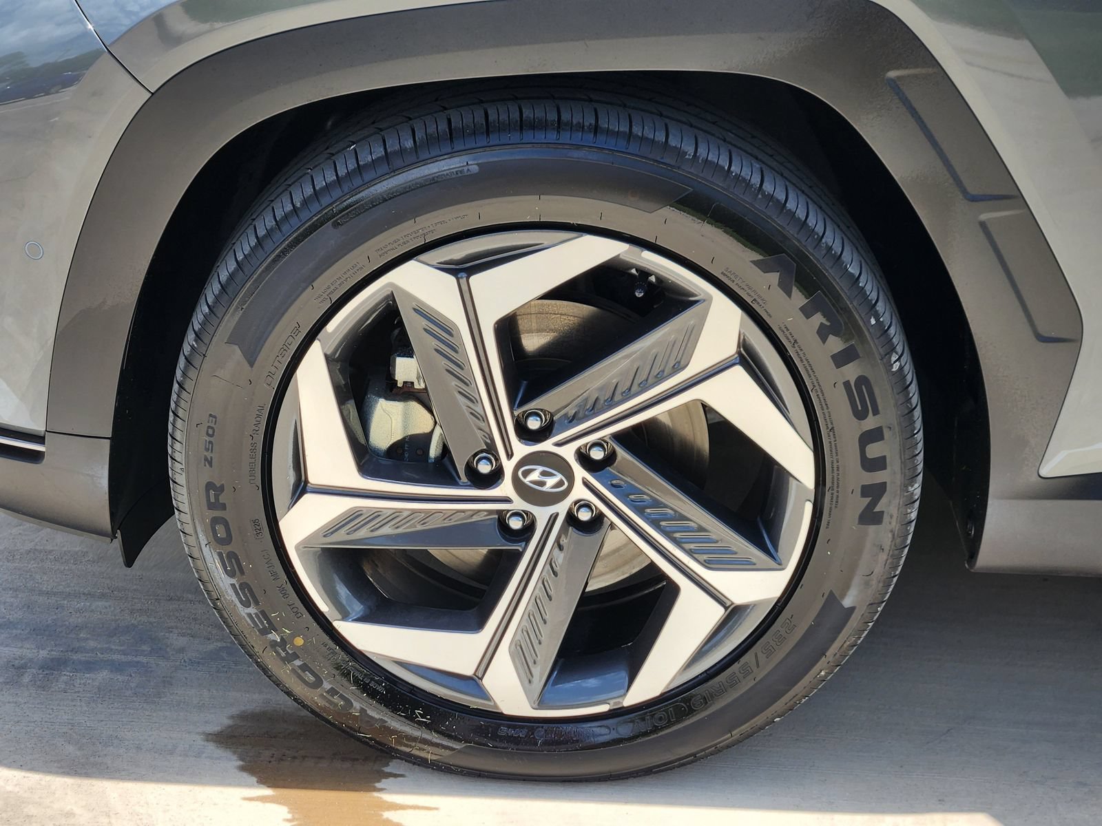 Used 2024 Hyundai Tucson Limited FWD image 11