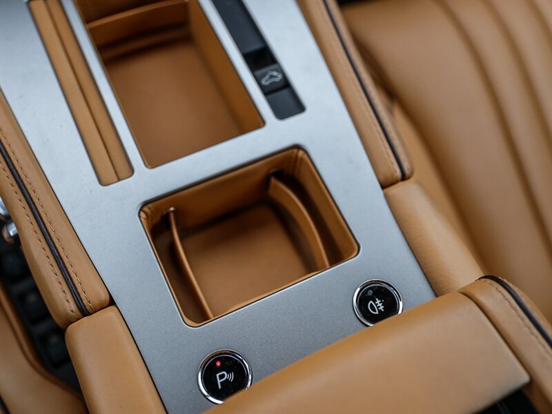 Used 2016 Aston Martin DB9 GT RWD image 39