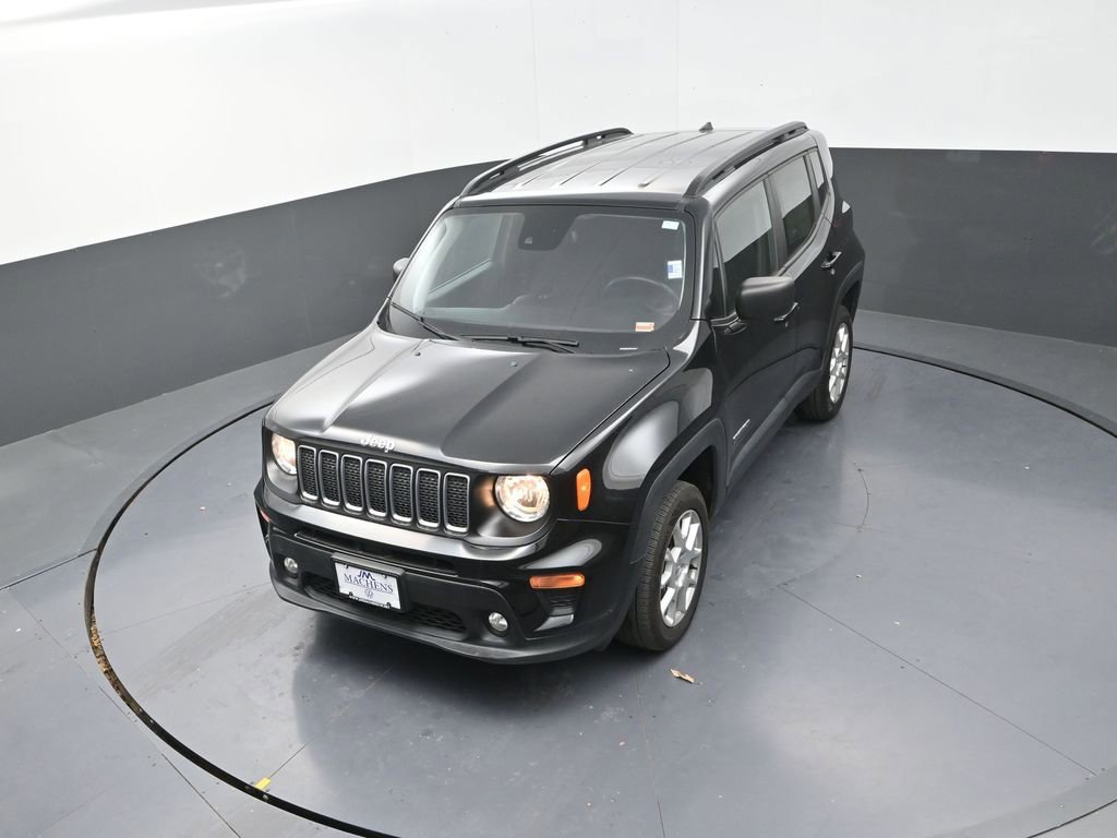 Used 2023 Jeep Renegade Latitude w/ Premium Group image 14