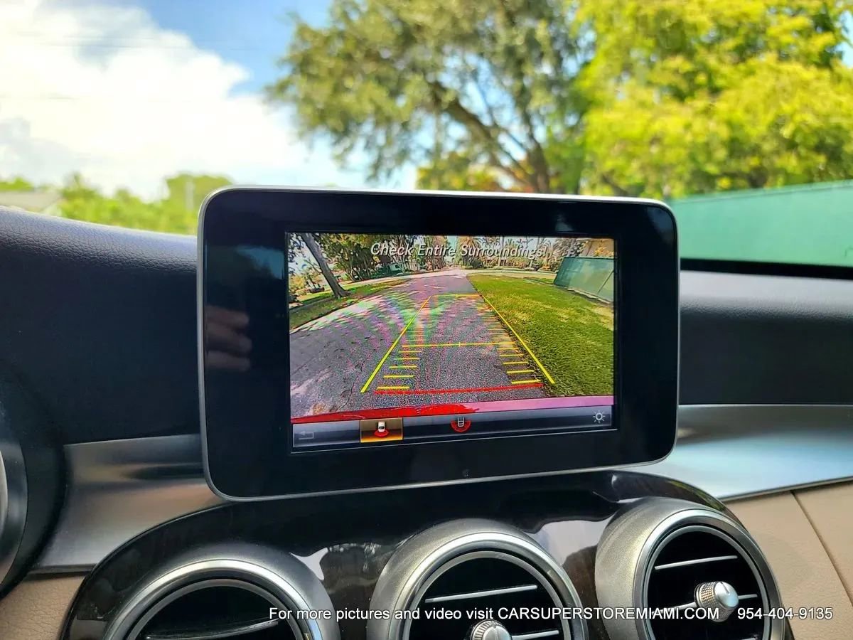 Used 2018 Mercedes-Benz C 300 Sedan image 29