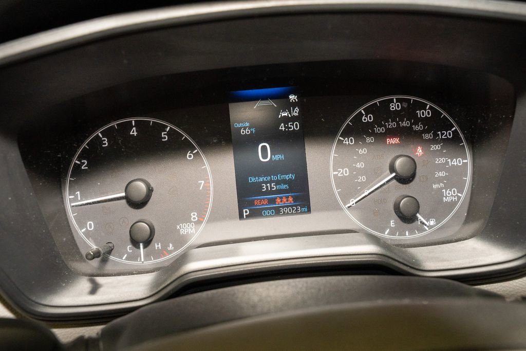 Used 2023 Toyota Corolla Cross LE image 16