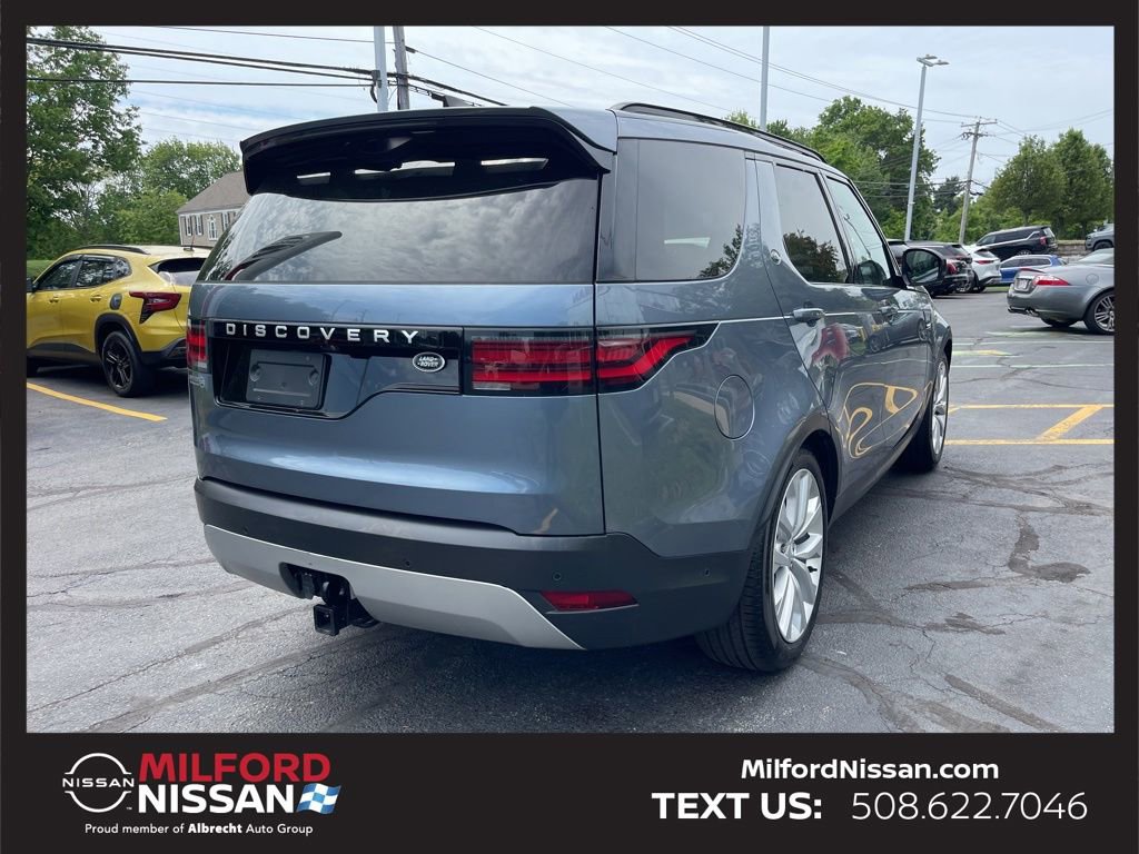 Used 2023 Land Rover Discovery S AWD/4WD image 5