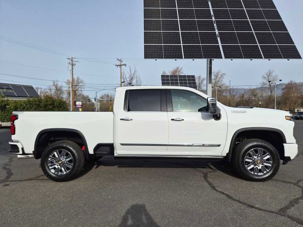 New 2026 Chevrolet Silverado 2500 High Country w/ High Country Premium Package image 4