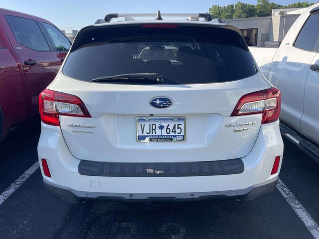 Used 2017 Subaru Outback 3.6R Touring AWD/4WD image 11